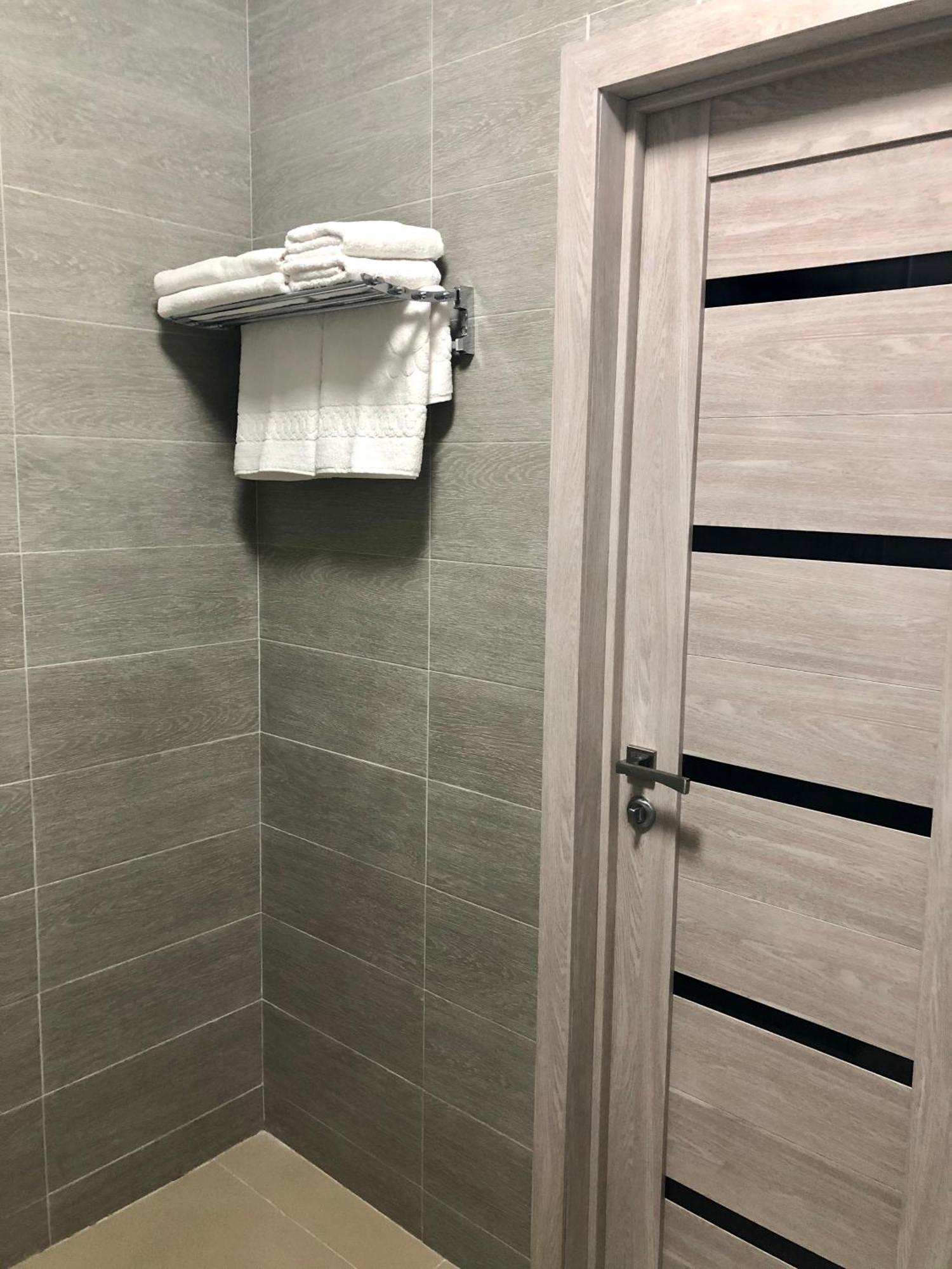Tarlan Hotel Aktau  Eksteriør bilde