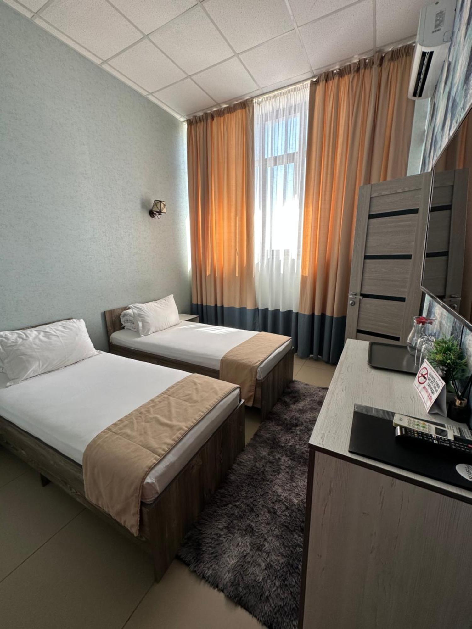 Tarlan Hotel Aktau  Eksteriør bilde