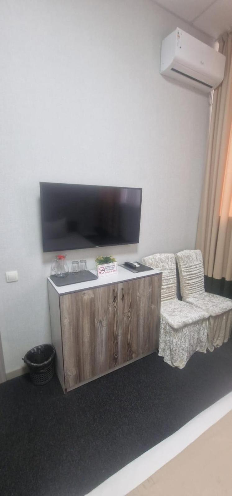 Tarlan Hotel Aktau  Eksteriør bilde