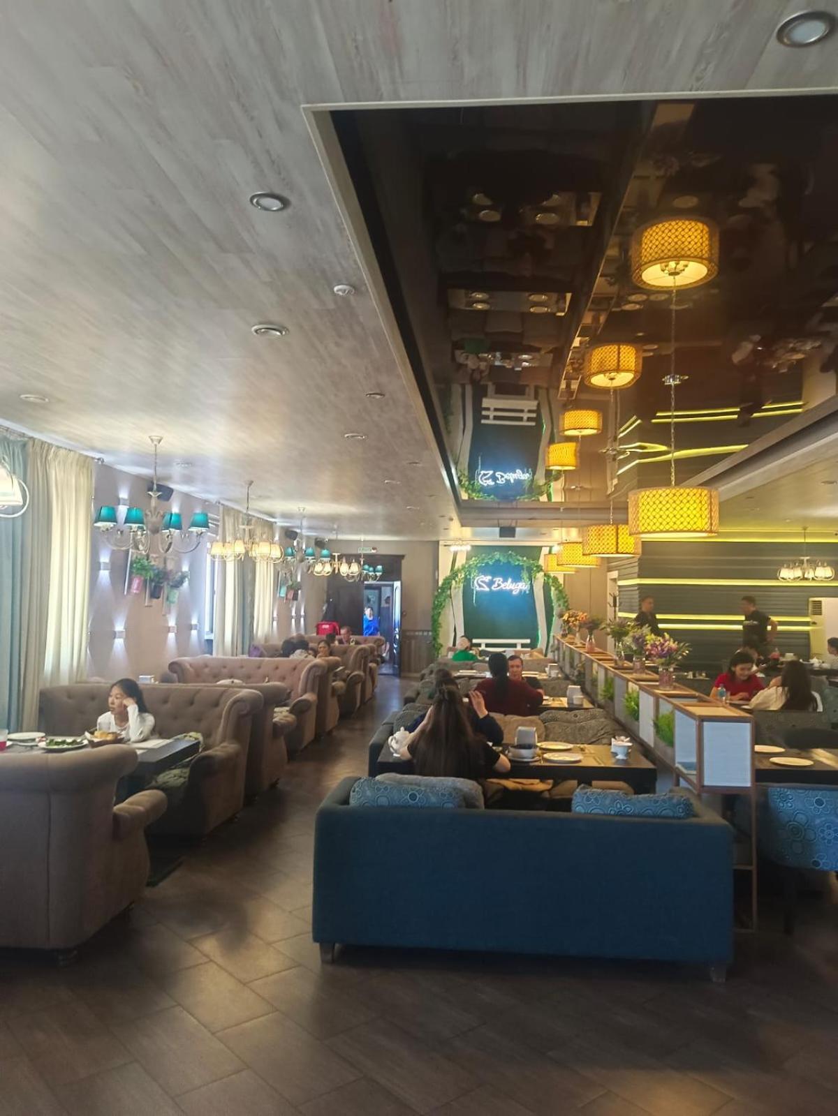 Tarlan Hotel Aktau  Eksteriør bilde